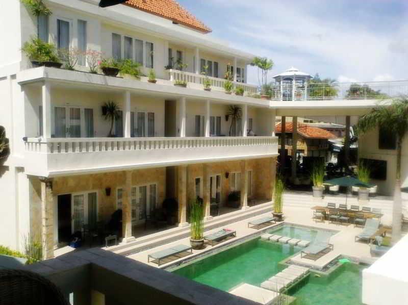 โรงแรมบาหลี คอร์ท แอนด์ อพาร์ทเม้นท์ เลอกีอัน ภายนอก รูปภาพ